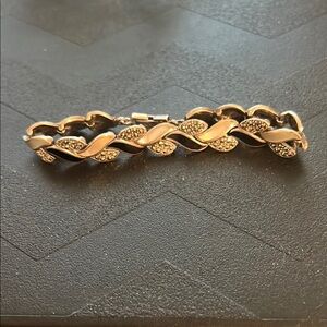 Elegant Black and Silver Women's Bracelet